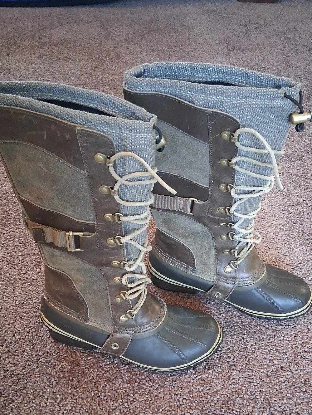 Sorel Conquest Carly Brown Gray Tall Lace-Up Waterproof Winter Boots